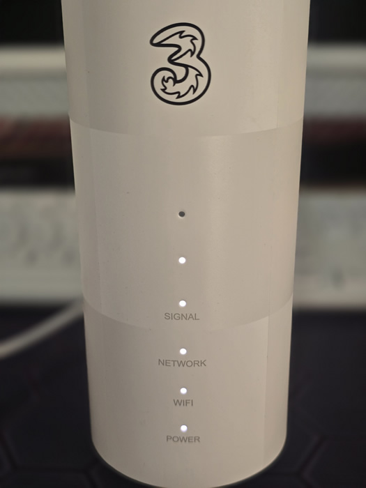 Setup Lights - Three 5G Broadband